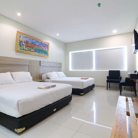 Locus Rooms Bandung Exterior foto